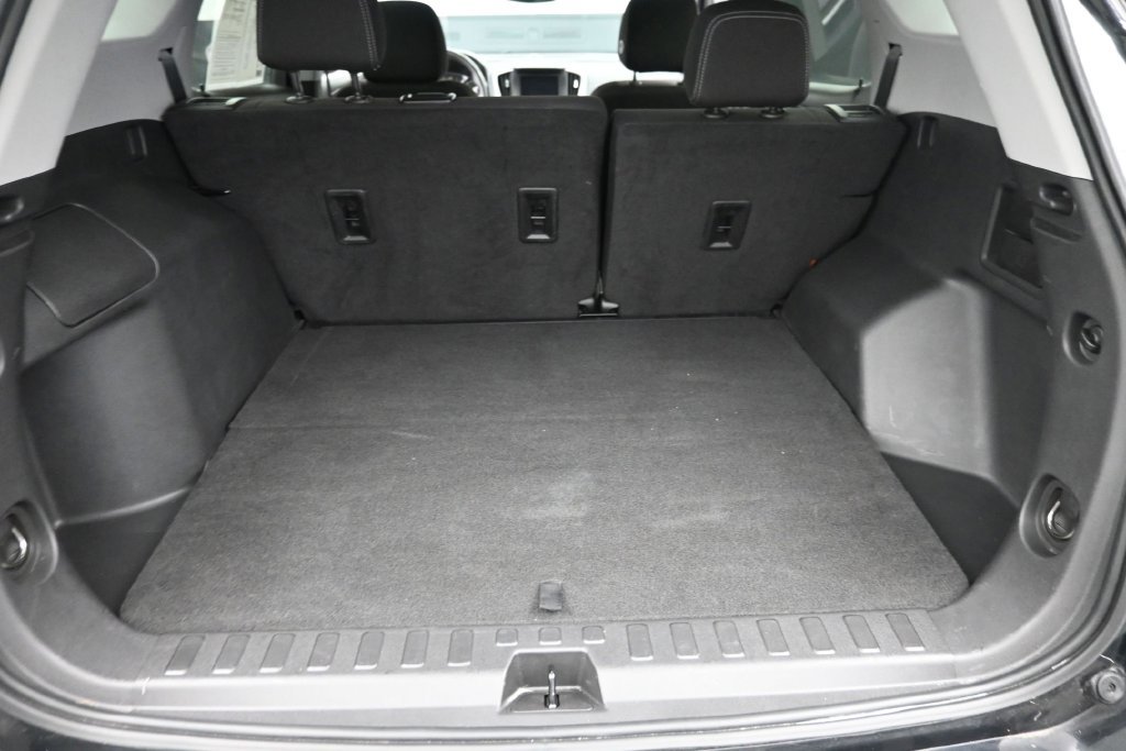 Used 2023 GMC Terrain SLE FWD image 10