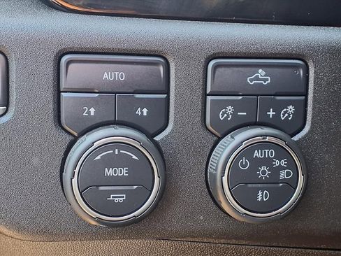 Used 2022 Chevrolet Silverado 1500 RST image 9