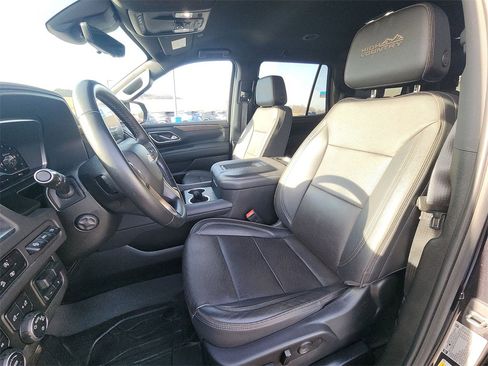 Used 2023 Chevrolet Tahoe High Country image 11