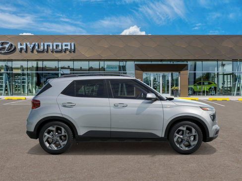 New 2025 Hyundai Venue SEL image 7