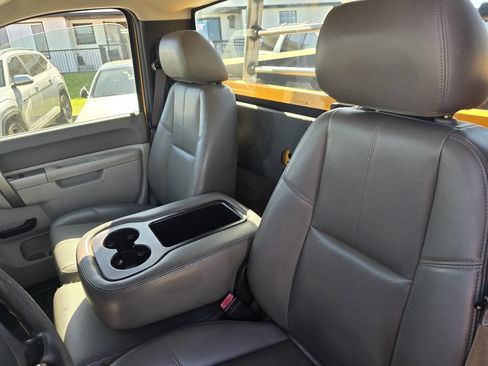 Used 2013 Chevrolet Silverado 2500 W/T AWD/4WD image 37