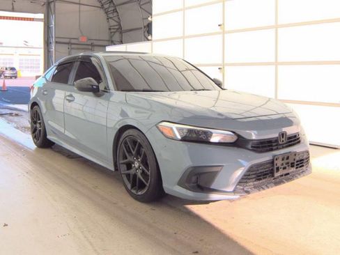 Used 2022 Honda Civic Sport image 4