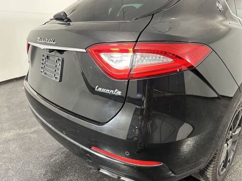 Used 2019 Maserati Levante image 30