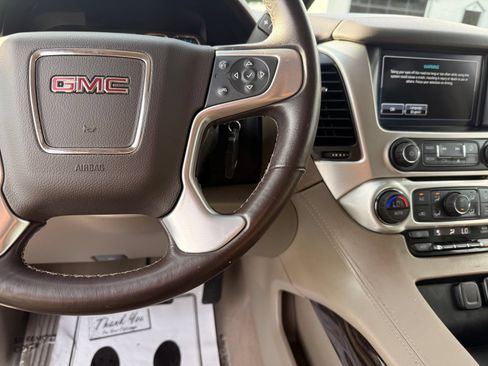 Used 2020 GMC Yukon XL SLE w/ SLE Value Package RWD image 20