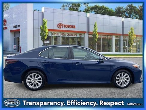 Certified 2023 Toyota Camry LE image 5