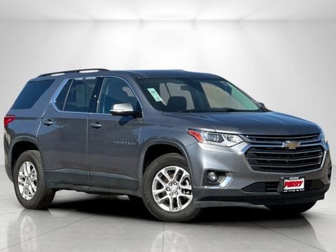 Used 2019 Chevrolet Traverse LT image 1