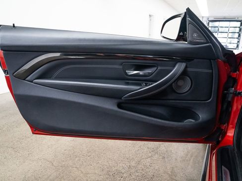 Used 2020 BMW M4 Coupe image 19