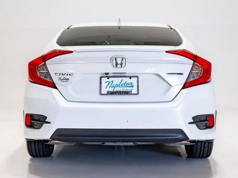 Used 2016 Honda Civic Touring image 36