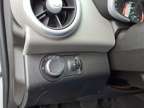 Used 2020 Chevrolet Sonic LT image 18