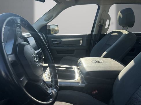 Used 2018 RAM 1500 Big Horn AWD/4WD image 5