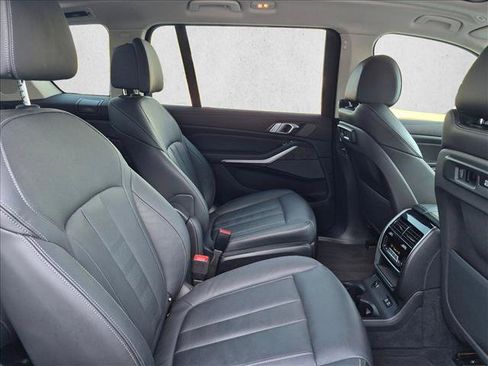 Used 2020 BMW X7 xDrive40i w/ Executive Package AWD/4WD image 21