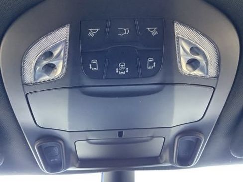 Certified 2023 Chrysler Pacifica Touring-L w/ S Appearance Package AWD/4WD image 33