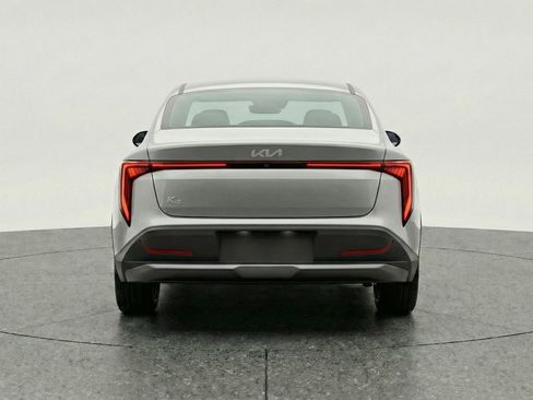 Used 2025 Kia K4 LXS image 7