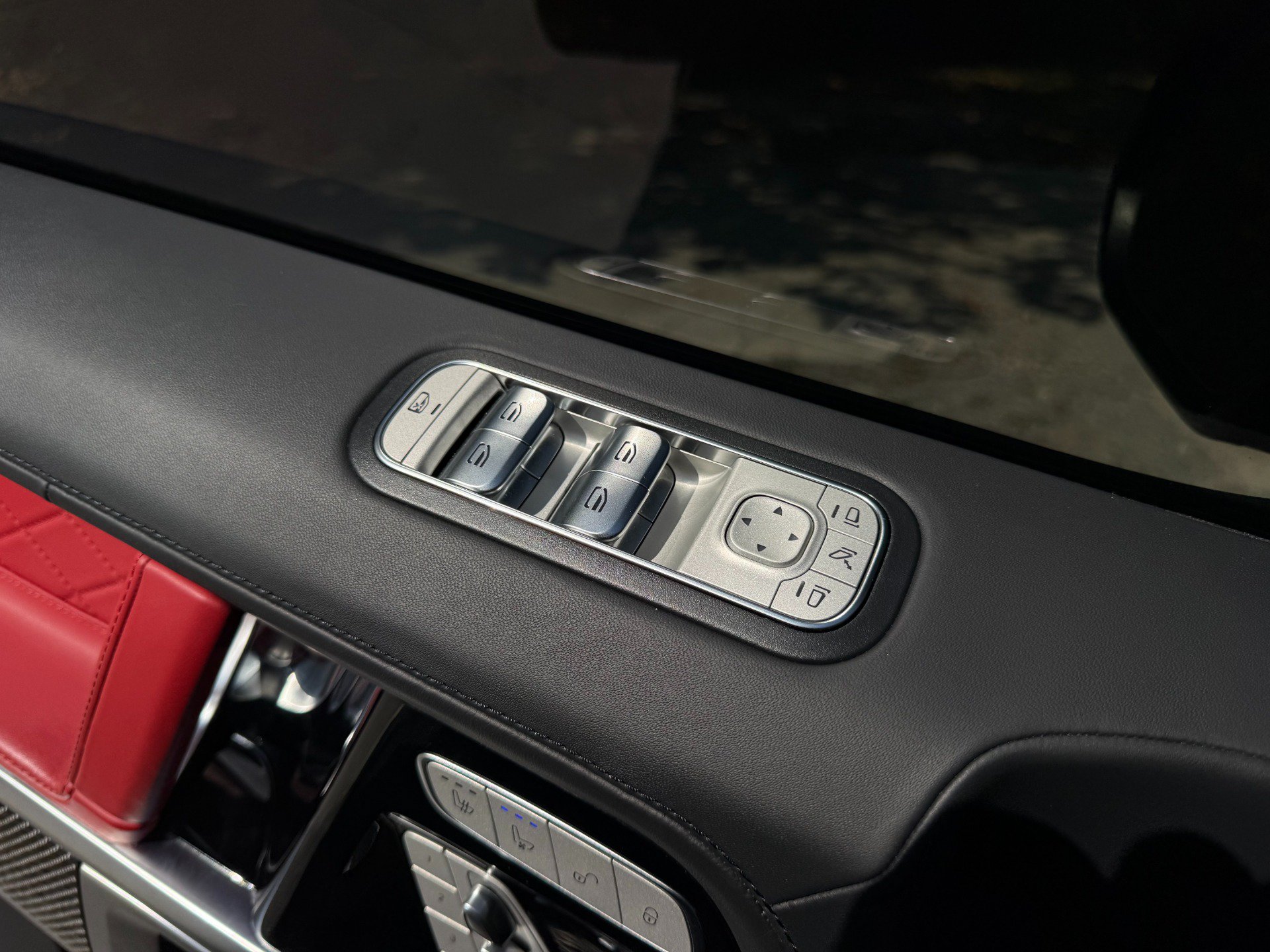 Used 2024 Mercedes-Benz G 63 AMG 4MATIC image 48