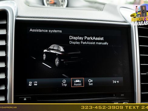 Used 2018 Porsche Cayenne Platinum Edition w/ Premium Package AWD/4WD image 38