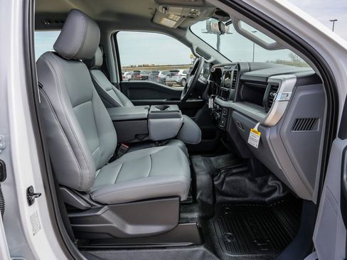 New 2026 Ford F350 XL AWD/4WD image 15