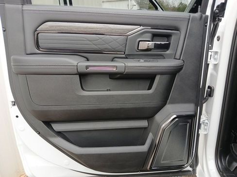 New 2026 RAM 2500 Limited image 24