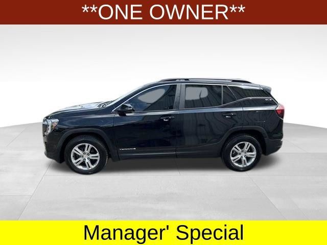 Used 2024 GMC Terrain SLE w/ Driver Convenience Package FWD image 4