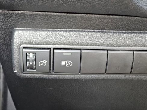 Used 2023 Toyota Corolla LE image 18