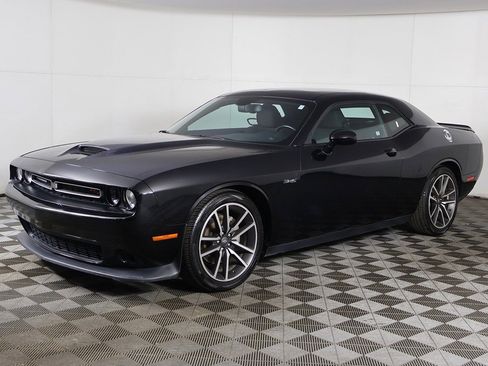 Used 2023 Dodge Challenger R/T image 5