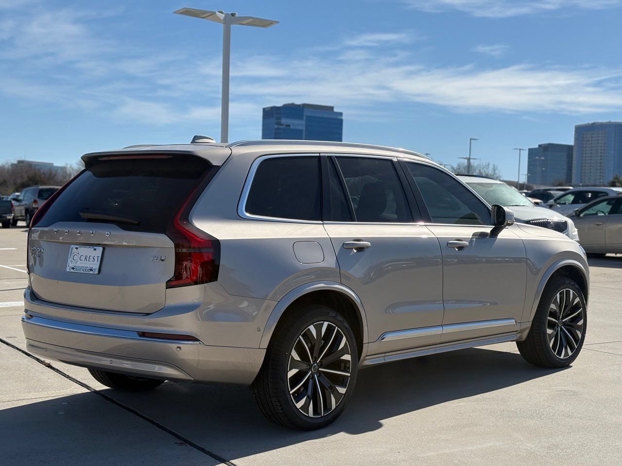 New 2026 Volvo XC90 T8 Plus w/ Protection Package Premier AWD/4WD image 5