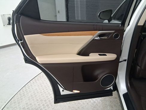 Used 2018 Lexus RX 350L w/ Premium Package image 28