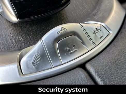 Used 2019 Mercedes-Benz C 300 4MATIC Cabriolet image 36