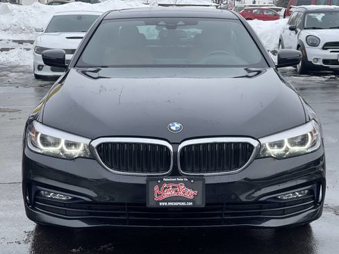 Used 2018 BMW 530i xDrive 530i xDrive AWD 4dr Sedan image 3