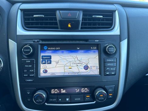 Used 2017 Nissan Altima 3.5 SL w/ 3.5SL Technology Package FWD image 23