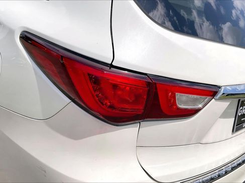 Used 2019 INFINITI QX60 Luxe w/ Essential Package FWD image 27