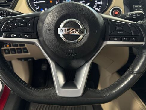 Used 2017 Nissan Rogue SL AWD/4WD image 23
