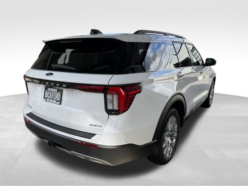 Used 2026 Ford Explorer Active w/ Active Comfort Package image 5