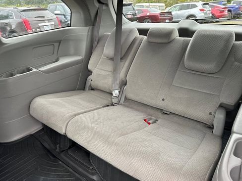Used 2016 Honda Odyssey LX image 12