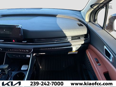 New 2026 Kia Carnival EX image 18