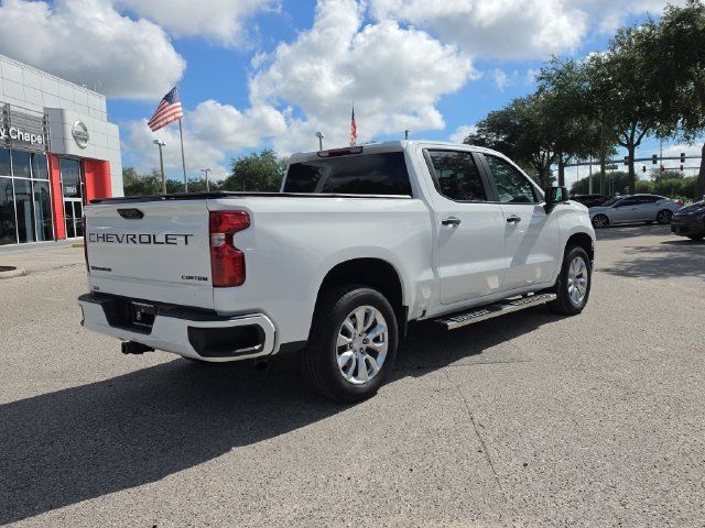 Used 2024 Chevrolet Silverado 1500 Custom w/ LPO, Dark Essentials Package RWD image 7