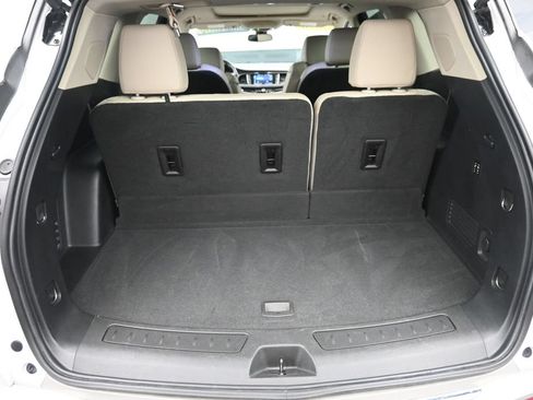 Used 2020 Buick Enclave Premium w/ Sun and Sites Package AWD/4WD image 11
