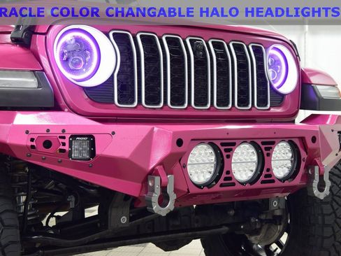 Used 2024 Jeep Wrangler Sahara w/ Technology Group image 13