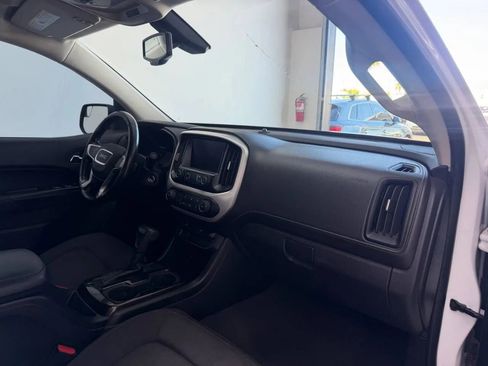 Used 2020 GMC Canyon SLE w/ Elevation Edition RWD image 17