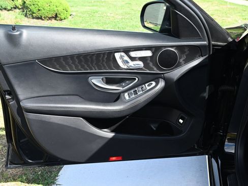 Used 2017 Mercedes-Benz C 300 4MATIC Sedan image 15