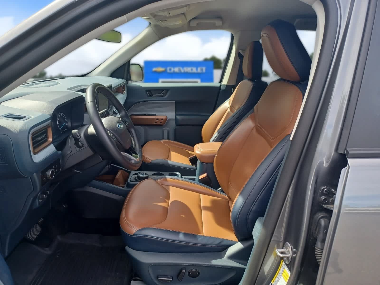 Used 2024 Ford Maverick Lariat w/ 4K Tow Package AWD/4WD image 7