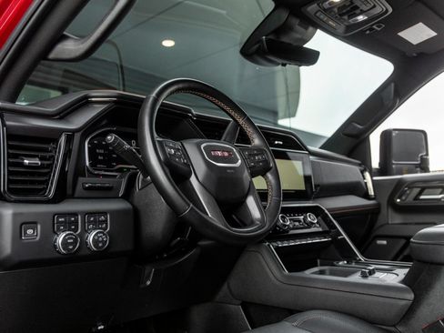 Used 2024 GMC Sierra 2500 AT4 w/ AT4 Premium Plus Package AWD/4WD image 27