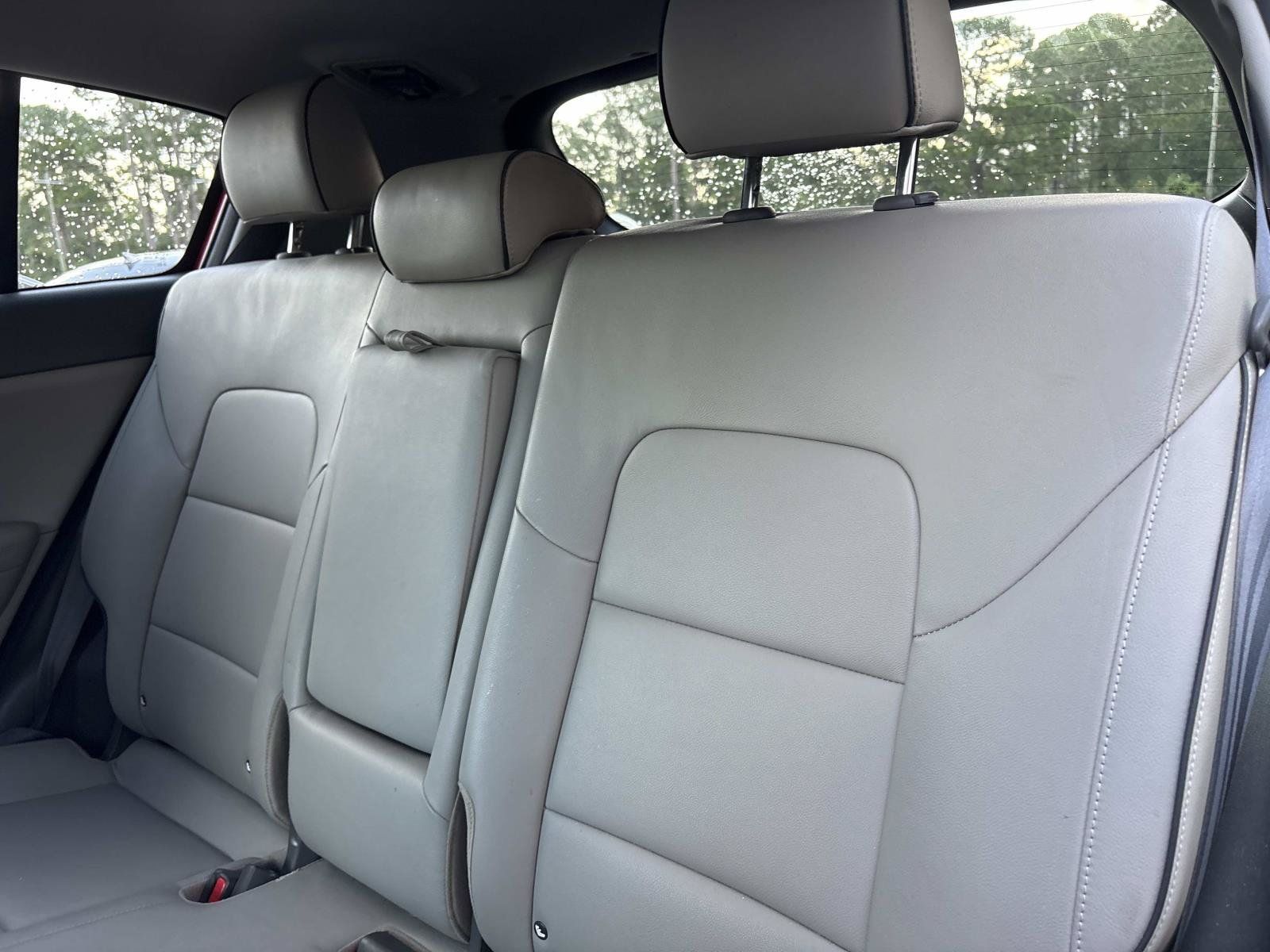 Used 2018 Kia Sportage EX w/ EX Premium Package FWD image 13