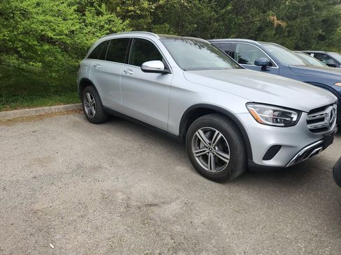 Used 2020 Mercedes-Benz GLC 300 4MATIC image 1