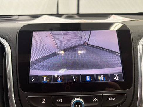 Used 2020 Chevrolet Equinox Premier FWD image 31