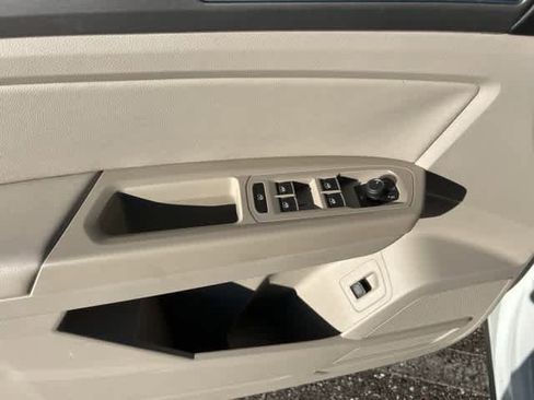 Used 2019 Volkswagen Atlas SEL image 9