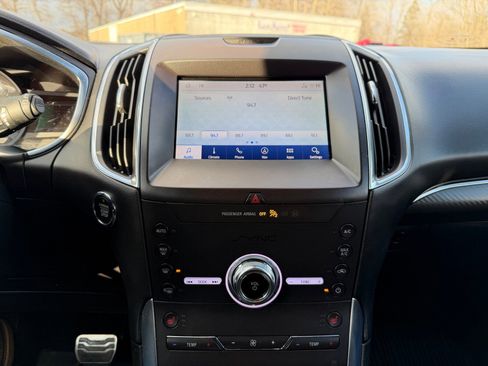 Used 2020 Ford Edge ST w/ Cold Weather Package image 14