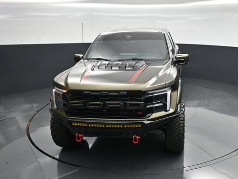 Certified 2025 Ford F150 Raptor w/ Equipment Group 803A Raptor R AWD/4WD image 38
