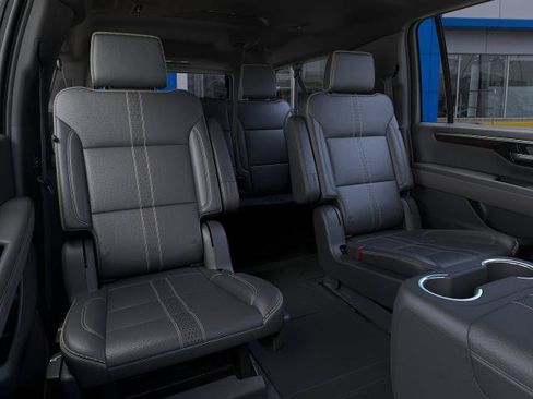 New 2026 Chevrolet Suburban High Country AWD/4WD image 41