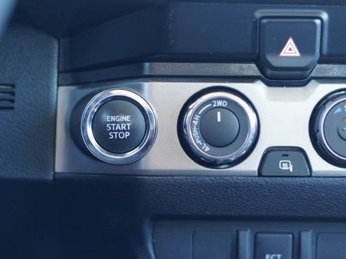 Used 2023 Toyota Tacoma TRD Off-Road image 28