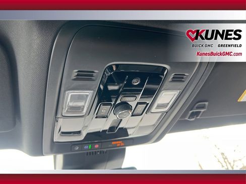 New 2026 GMC Yukon XL Elevation image 30